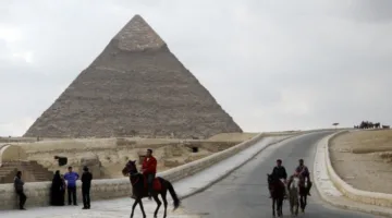 المجلس العالمي للسياحة يتنبأ بزيادة قدرها 4.9% في القطاع السياحي المصري بحلول نهاية 2025.