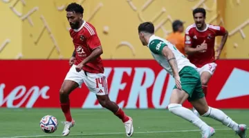 المرة الثالثة و”مباراة العاصفة”.. كيف تناولت الصحف الإنجليزية توقف مباراة الأهلي وبالميراس؟
