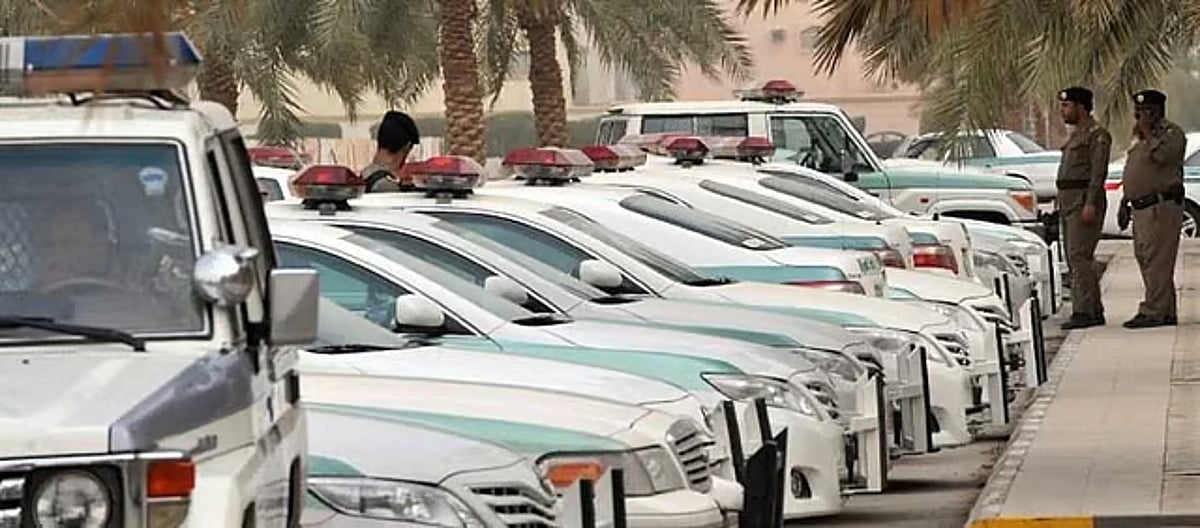 «المرور» يشدد على ضرورة التأكد من خلو المركبات من مواد تتفاعل مع الحرارة «المرور» يشدد على ضرورة التأكد من خلو المركبات من مواد تتفاعل مع الحرارة