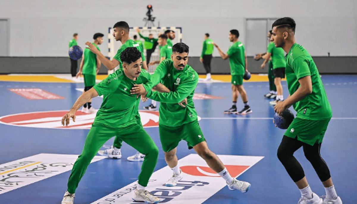 المنتخب السعودي لكرة اليد يلاقي الفريق المصري اليوم في بطولة العالم تحت 21 سنة.