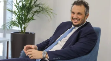 المهندس ممدوح عيد يسافر إلى الإمارات لتجهيز فريق بيراميدز للموسم القادم.