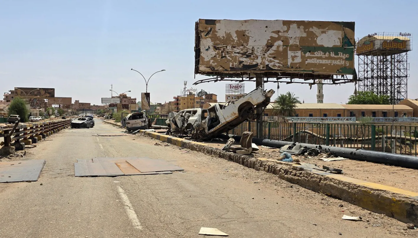 الموافقة من البرهان… جهود لتحقيق هدنة إنسانية في الفاشر الموافقة من البرهان… جهود لتحقيق هدنة إنسانية في الفاشر