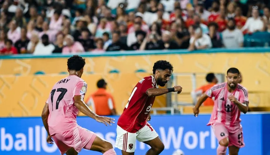 النحاس يكشف عن تفاصيل جديدة حول عقوبة حسين الشحات النحاس يكشف عن تفاصيل جديدة حول عقوبة حسين الشحات