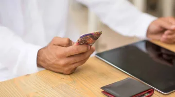 الهاتف الذكي: الوجهة المفضلة للتسوق للمستهلكين في الإمارات