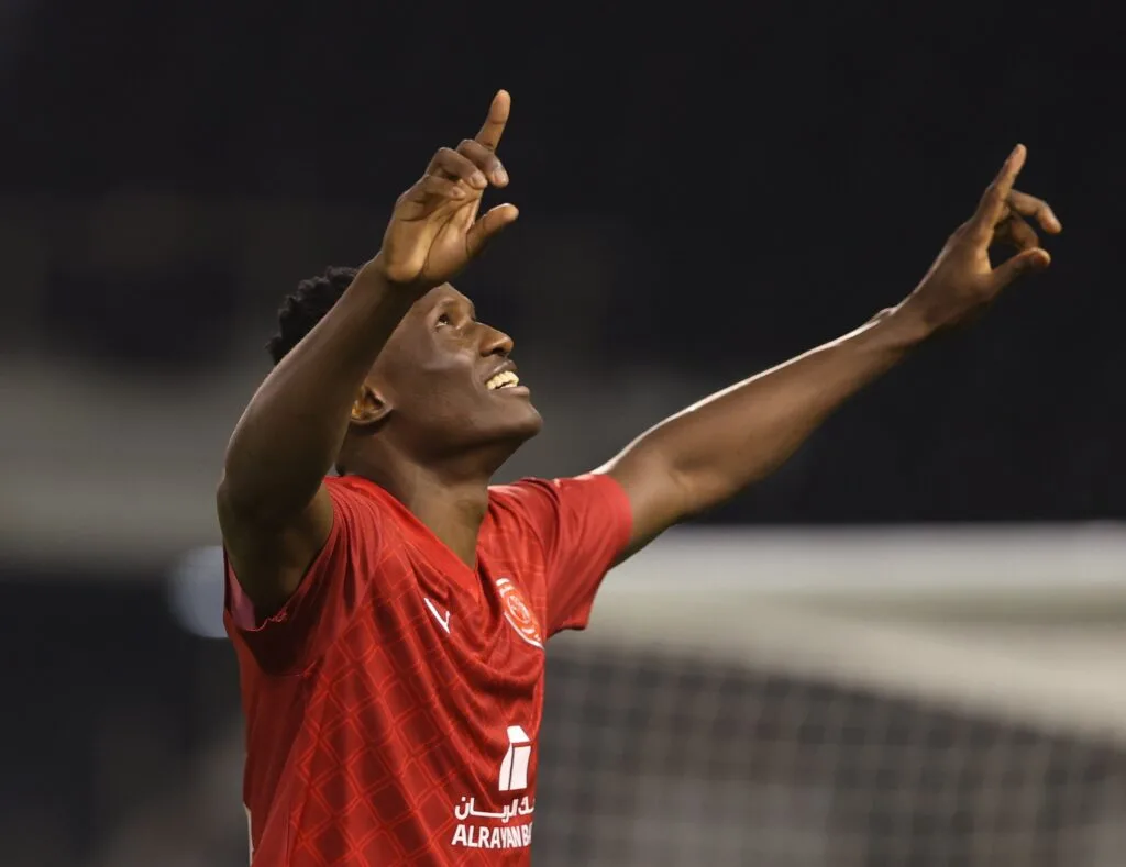 الهداف الأسطوري لفريقه.. انتقال كبير يلوح في الأفق نحو الدوري الإماراتي الهداف الأسطوري لفريقه.. انتقال كبير يلوح في الأفق نحو الدوري الإماراتي
