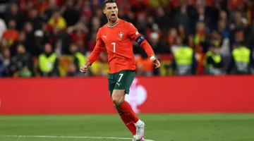 الهدف الأول في البطولة النهائية: رونالدو يستمر في صنع التاريخ مع المنتخب البرتغالي.