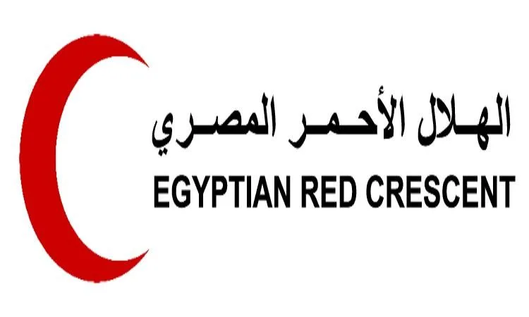 الهلال الأحمر المصري يستمر في تقديم المساعدة للنساء المتضررات وعائلات ضحايا “الحادث الإقليمي”