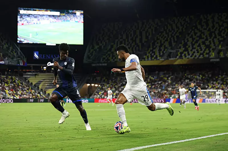 الهلال يتأهل إلى ربع نهائي كأس العالم بعد الفوز على باتشوكا ويواجه مانشستر سيتي في اللقاء المقبل. الهلال يتأهل إلى ربع نهائي كأس العالم بعد الفوز على باتشوكا ويواجه مانشستر سيتي في اللقاء المقبل.