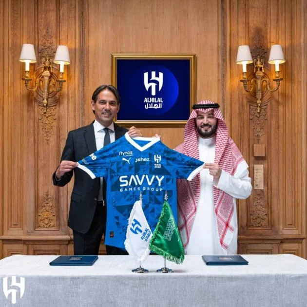الهلال يثير الدهشة بتعاقده الرسمي مع إنزاجي.. هل سيترك بصمته في تاريخ آسيا؟ الهلال يثير الدهشة بتعاقده الرسمي مع إنزاجي.. هل سيترك بصمته في تاريخ آسيا؟