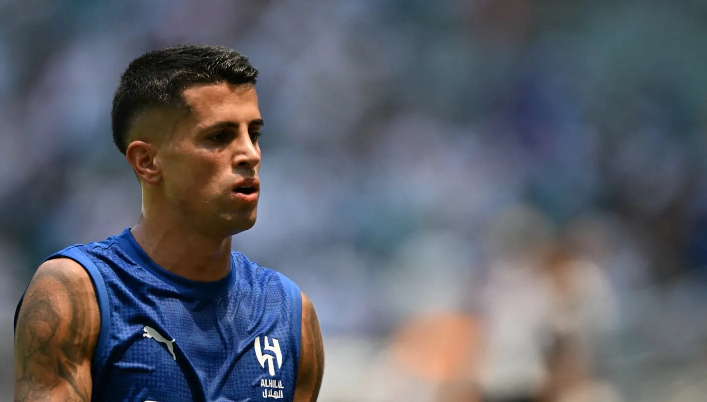 الهلال يواجه خطر فقدان نجمهم بسبب اهتمام برشلونة الهلال يواجه خطر فقدان نجمهم بسبب اهتمام برشلونة