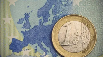 اليورو يستمر في تحقيق المكاسب قبل قرار البنك المركزي الأوروبي المرتقب