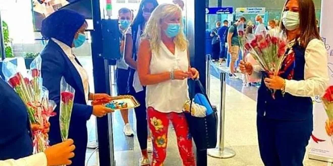 اليوم .. 37 رحلة جوية تحمل 7 آلاف سائح من أوروبا إلى مطار مرسى علم اليوم .. 37 رحلة جوية تحمل 7 آلاف سائح من أوروبا إلى مطار مرسى علم