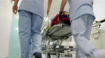 امرأة سقطت من الطابق الثاني… وحالتها خطيرة