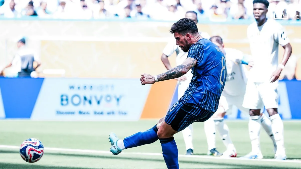 انتهت مباراة ريال مدريد والهلال السعودي في كأس العالم للأندية بنتيجتها النهائية. انتهت مباراة ريال مدريد والهلال السعودي في كأس العالم للأندية بنتيجتها النهائية.