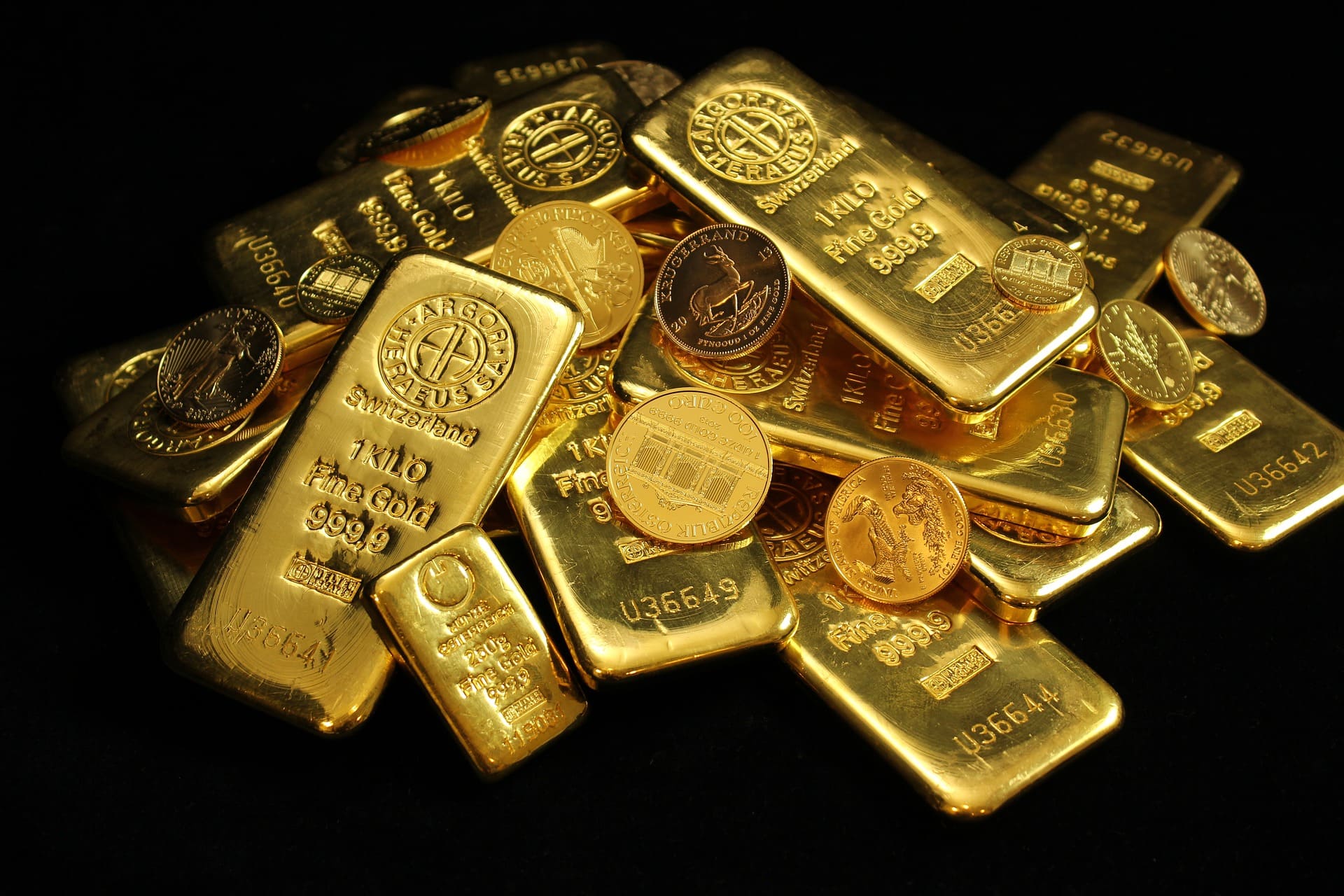 انخفاض أسعار الذهب في الكويت اليوم، الأربعاء 18 يونيو 2025، حيث بلغ سعر عيار 21 نحو 29.075 دينار في بداية التداولات. انخفاض أسعار الذهب في الكويت اليوم، الأربعاء 18 يونيو 2025، حيث بلغ سعر عيار 21 نحو 29.075 دينار في بداية التداولات.
