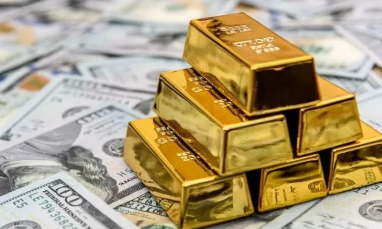 انخفاض أسعار الذهب في ظل انتظار المستثمرين لمفاوضات التجارة بين الولايات المتحدة والصين انخفاض أسعار الذهب في ظل انتظار المستثمرين لمفاوضات التجارة بين الولايات المتحدة والصين