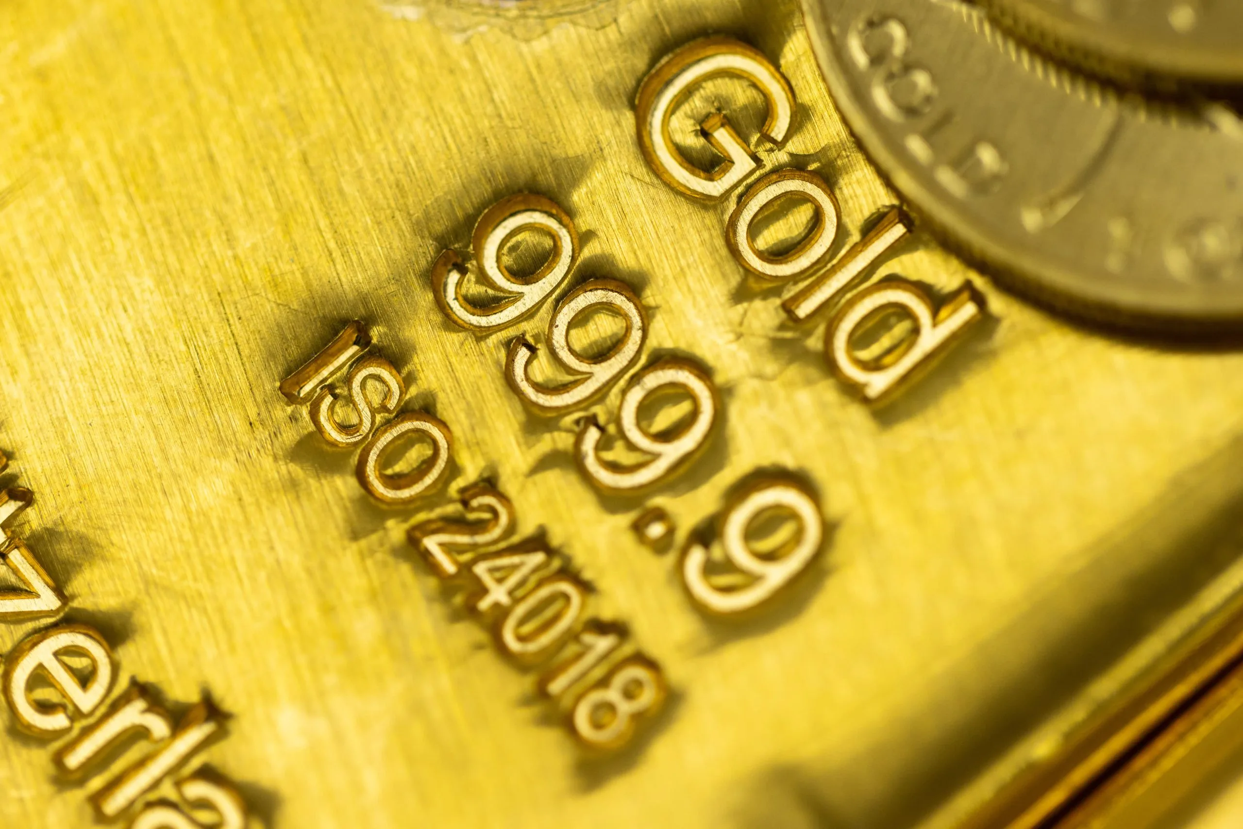 انخفاض أسعار الذهب في عمان اليوم الجمعة 20 يونيو 2025, حيث سجل عيار 21 حوالي 36,200 ريال في بداية التداولات. انخفاض أسعار الذهب في عمان اليوم الجمعة 20 يونيو 2025, حيث سجل عيار 21 حوالي 36,200 ريال في بداية التداولات.