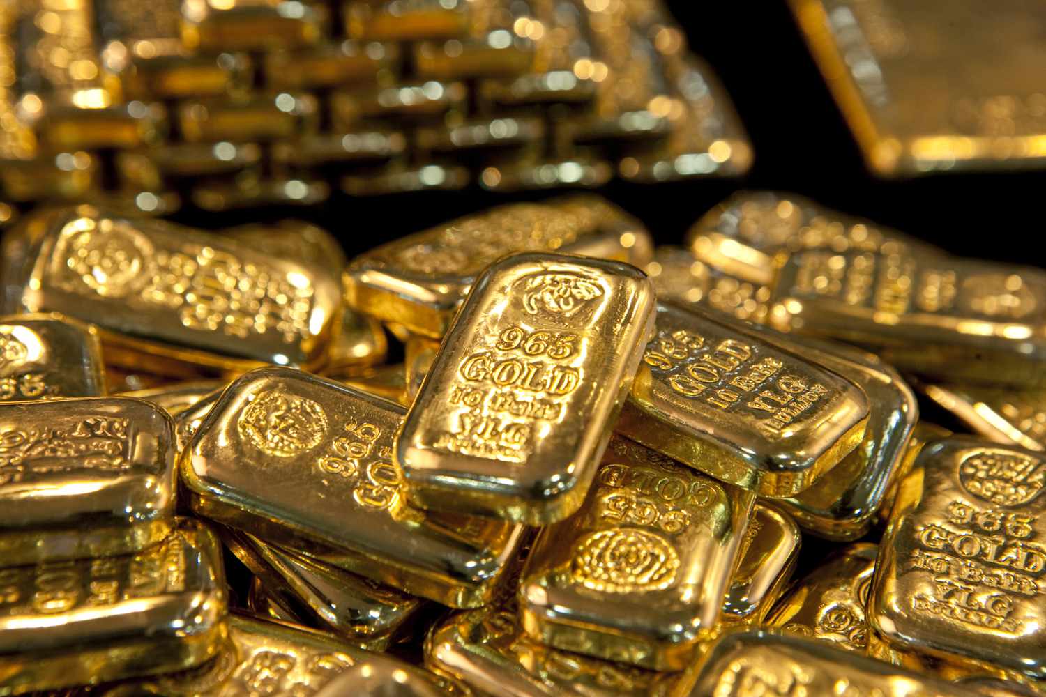انخفاض أسعار الذهب في مصر اليوم الثلاثاء 17-6-2025، حيث بلغ سعر عيار 21 نحو 4790 جنيهاً في نهاية التداولات. انخفاض أسعار الذهب في مصر اليوم الثلاثاء 17-6-2025، حيث بلغ سعر عيار 21 نحو 4790 جنيهاً في نهاية التداولات.