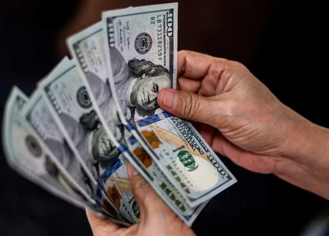 انخفاض الدولار في ظل تقلبات الأسواق انخفاض الدولار في ظل تقلبات الأسواق