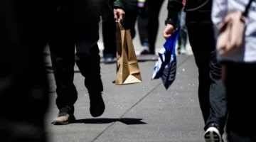 انخفاض ثقة الأمريكيين بالاقتصاد.. والأكثر تراجعًا بين الجمهوريين