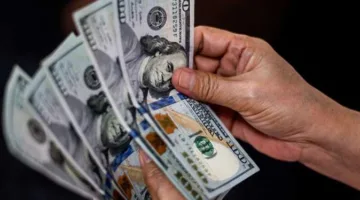 انخفاض ملحوظ للدولار مقابل اليوان الصيني