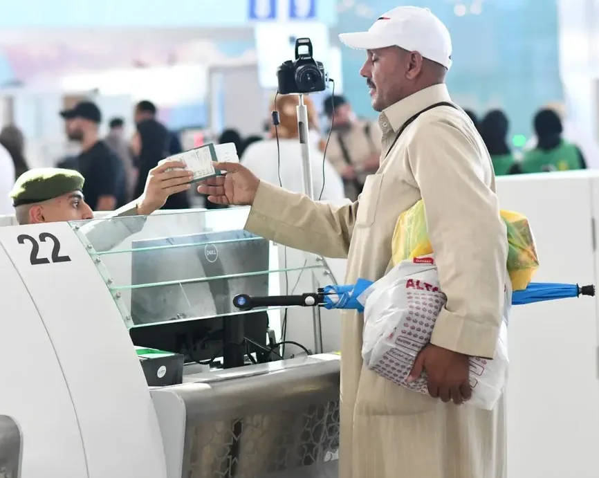 انطلاق أولى رحلات مغادرة ضيوف برنامج خادم الحرمين بعد انتهاء مناسك الحج