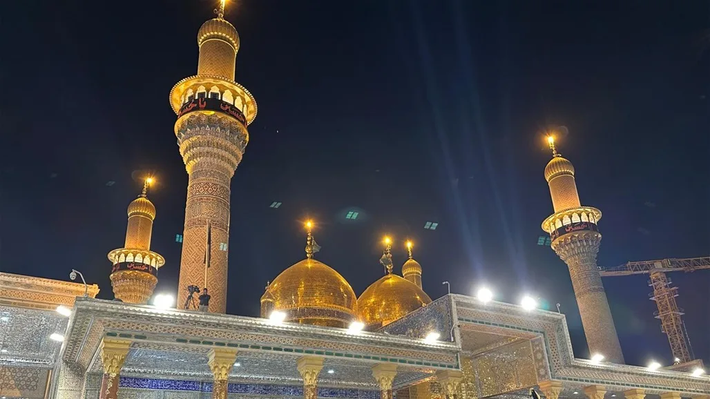 انطلاق فعاليات استبدال راية الكاظمين (ع) تزامناً مع بداية شهر محرم الحرام (صور)