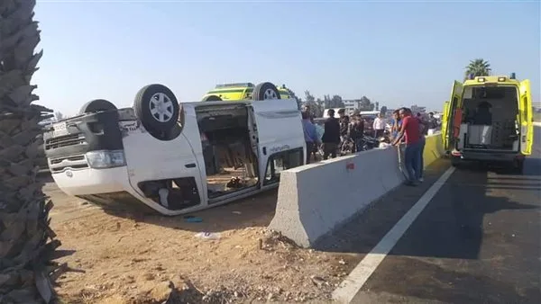 انقلاب ميكروباص في الشرقية يؤدي إلى إصابة 10 أشخاص انقلاب ميكروباص في الشرقية يؤدي إلى إصابة 10 أشخاص