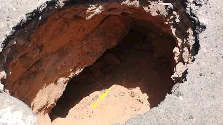 انهيار أرضي في الإسكندرية.. استجابة سريعة من حي غرب – صور انهيار أرضي في الإسكندرية.. استجابة سريعة من حي غرب – صور