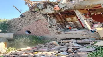 انهيار منزل والبحث عن فتاة مفقودة تحت الركام في أسيوط