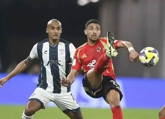 باتشوكا يتصدر الأهلي بهدف في الشوط الأول من المباراة الاستعدادية الأخيرة قبل مونديال الأندية. باتشوكا يتصدر الأهلي بهدف في الشوط الأول من المباراة الاستعدادية الأخيرة قبل مونديال الأندية.