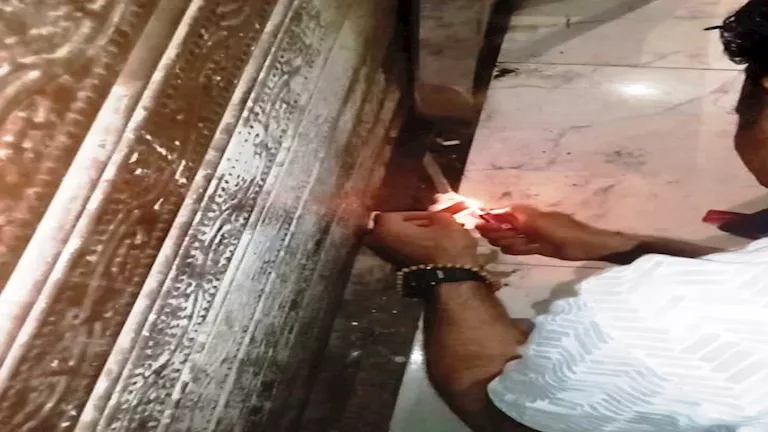 بالصور.. إغلاق 35 محلًا وكافيهًا مخالفًا في أسوان وتجريده بالضوابط. بالصور.. إغلاق 35 محلًا وكافيهًا مخالفًا في أسوان وتجريده بالضوابط.