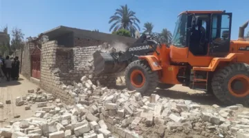 بالصور.. استعادة قطعة أرض حكومية غير مطابقة لشروط التقنين في الأقصر