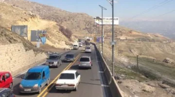 بالصور… اطّلعوا على ما يحدث على طريق ضهر البيدر