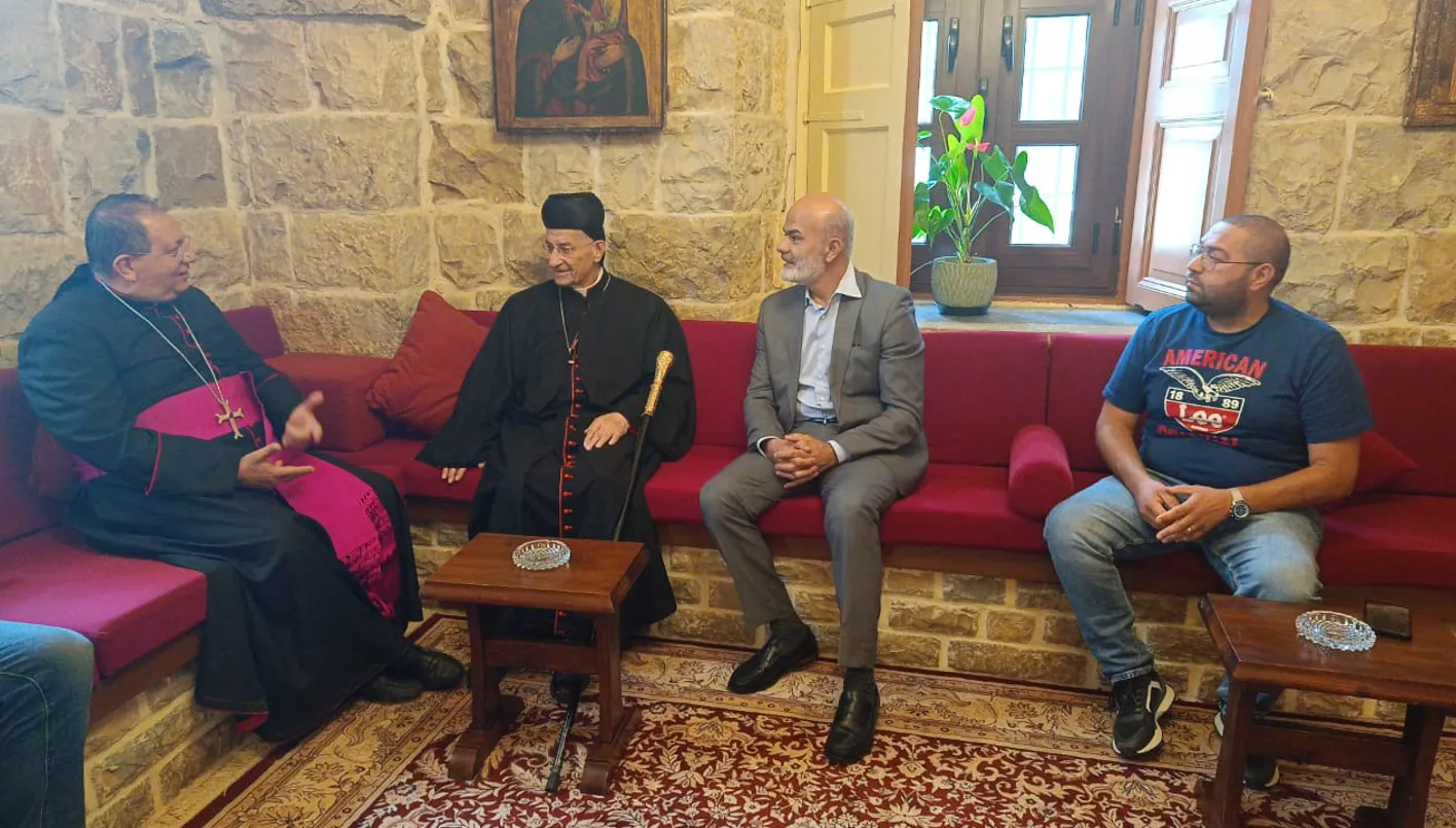 بالصور – البطريرك الراعي يصل إلى المقر الصيفي في الديمان بالصور – البطريرك الراعي يصل إلى المقر الصيفي في الديمان