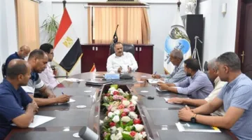 بالصور.. رئيس «مياه الأقصر» يلتقي لمناقشة مشروعات حياة كريمة