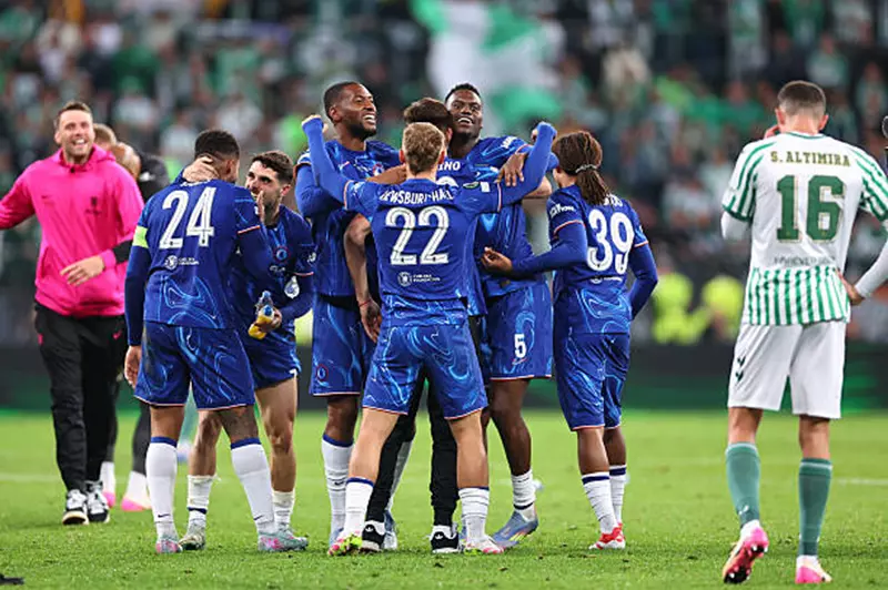 بالمر يواجه دي ماريا.. تشكيل فريقي تشيلسي وبنفيكا في دور الـ16 لكأس العالم للأندية