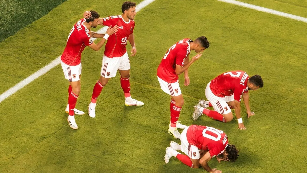 بثمانية أهداف.. الأهلي يتعادل مع بورتو ويخرج من كأس العالم للأندية بثمانية أهداف.. الأهلي يتعادل مع بورتو ويخرج من كأس العالم للأندية