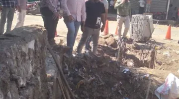 بدء صيانة أنبوب الغاز بعد تعرضه للكسر على طريق سكة تلة في المنيا