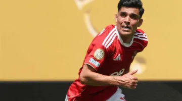 بدلاء الأهلي: بنشرقي وديانج على مقاعد الاحتياط، وغياب ثنائي أمام بورتو