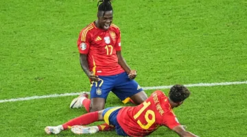 برشلونة خارج المنافسة.. نيكو ويليامز ينظر في عرضين من كبار الدوري الإنجليزي