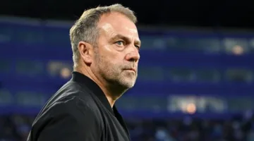برشلونة يحصد ثلاثية ويمنح هانز فليك لقب أفضل مدرب في الدوري الإسباني