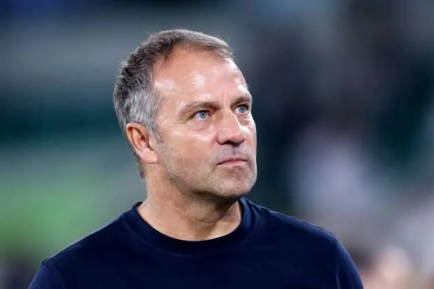 برشلونة يطلب كانسيلو من نادي الهلال السعودي ويواجه تحديات مع شتيجن