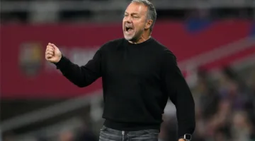 برشلونة ينجز أولى تعاقداته في صيف 2025.