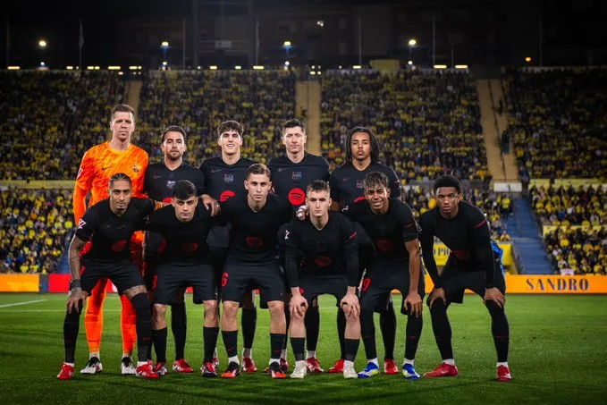 برشلونة يوقع مع لاعب جديد برشلونة يوقع مع لاعب جديد