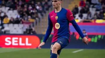 برشلونة يُعلن نجاح عملية جراحية لمدافعه في اليد