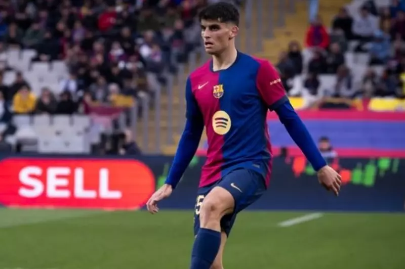 برشلونة يُعلن نجاح عملية جراحية لمدافعه في اليد برشلونة يُعلن نجاح عملية جراحية لمدافعه في اليد
