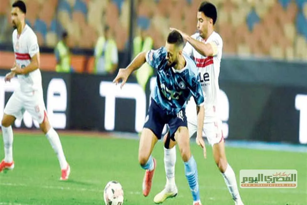بشكل رسمي.. اتحاد الكرة يكشف عن حكام مباراة نهائي الكأس بين الزمالك وبيراميدز بشكل رسمي.. اتحاد الكرة يكشف عن حكام مباراة نهائي الكأس بين الزمالك وبيراميدز