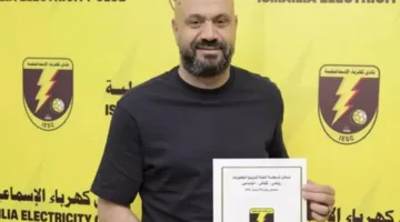 بشكل رسمي.. رضا شحاتة يتسلم قيادة فريق كهرباء الإسماعيلية كمدير فني