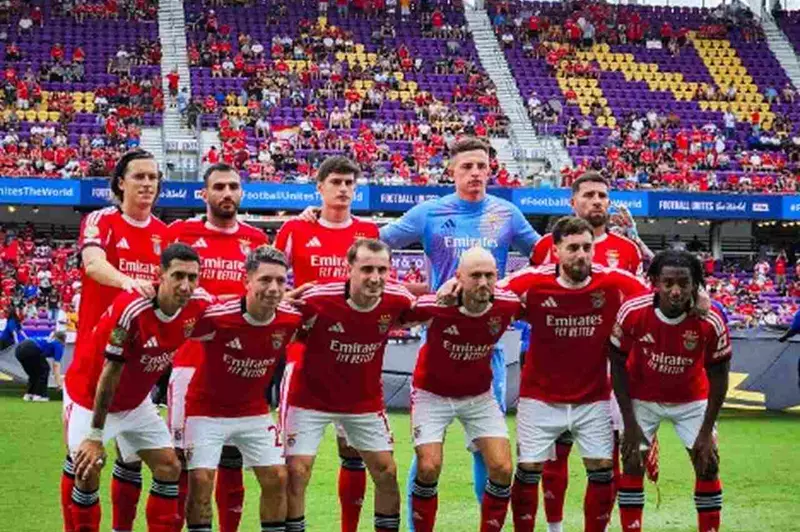بطولة كأس العالم للأندية: بنفيكا يتغلب على أوكلاند سيتي 1-0… توقيف المباراة لفترة مؤقتة بطولة كأس العالم للأندية: بنفيكا يتغلب على أوكلاند سيتي 1-0… توقيف المباراة لفترة مؤقتة